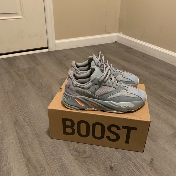 Yeezy 700 boost inertia - Picture 11 of 11